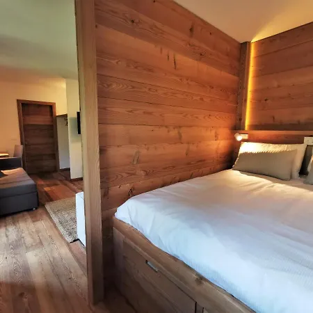 Apartment Hostdomus - La Garnotte - Charm Suites *